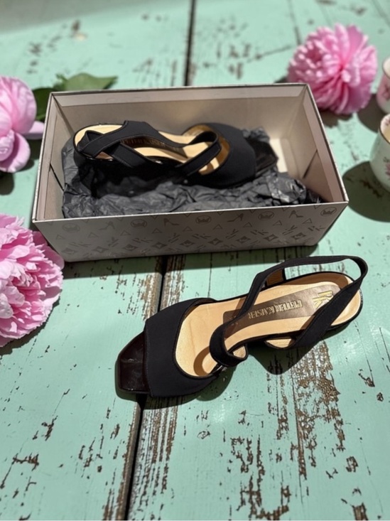 Peter Kaiser Shoes - Peter Kaiser excellent condition. Sling back Vintage shoes.